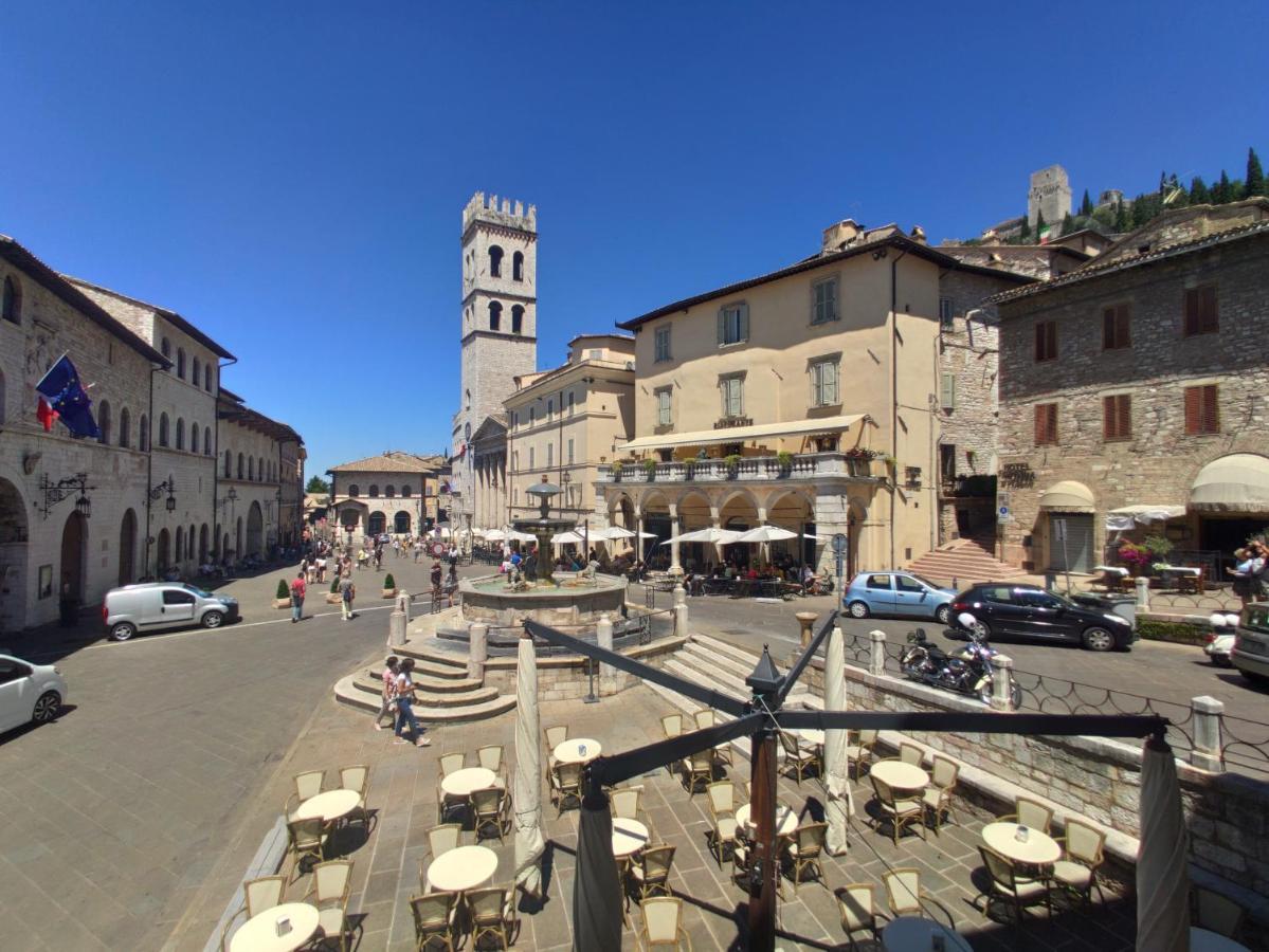 Mazzini 3 Apartment Assisi Exterior photo